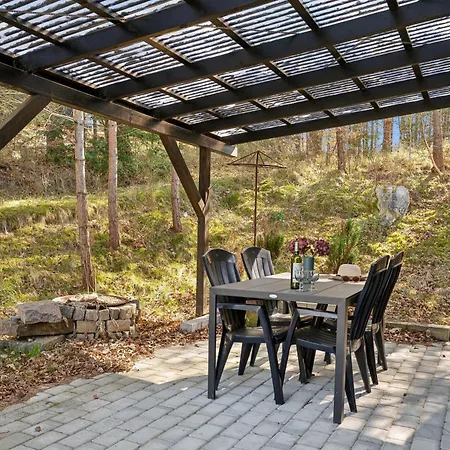 Holiday home Hyggeligt Hus I Naturskonne Omgivelser Taet Pa *